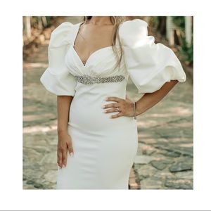 Badgley Mischka Women's White Balloon Sleeve Column Gown Dress Size 6